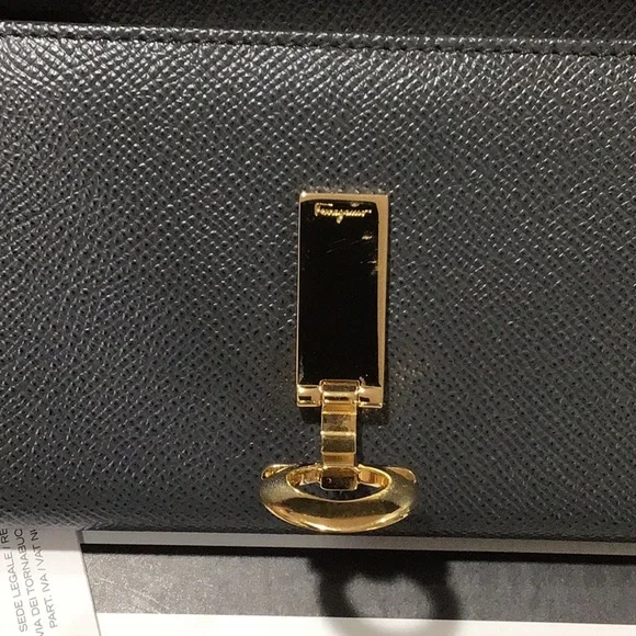 New Salvatore Ferragamo Leather Wallet Stromboli Sand - Picture 3 of 13